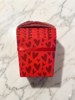 Red Heart Printed Take Out Boxes 4 pieces